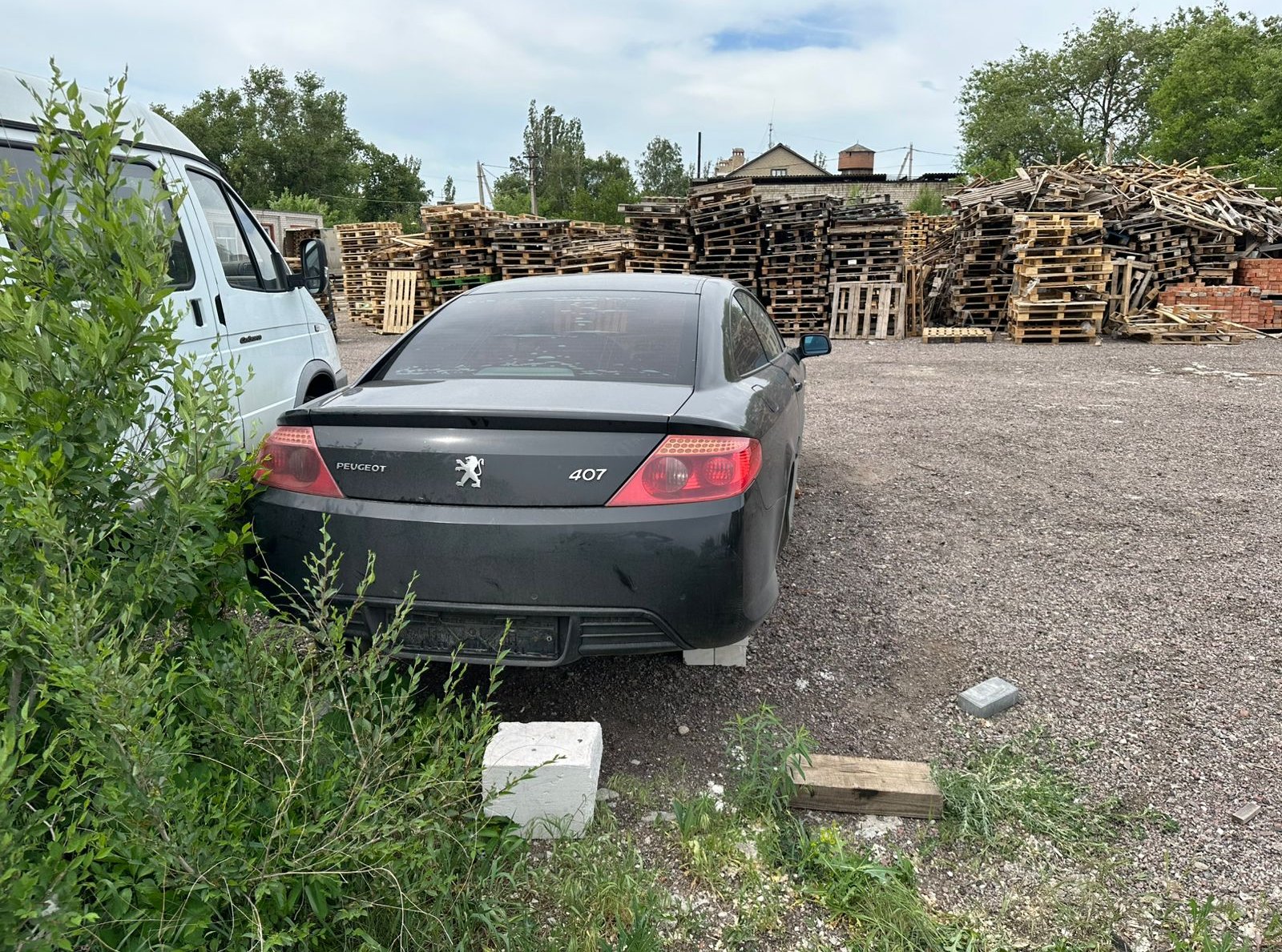 Peugeot 407