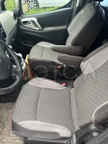 Peugeot Partner 2012, фото 21