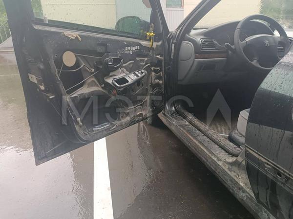 Peugeot 406 2002, фото 12
