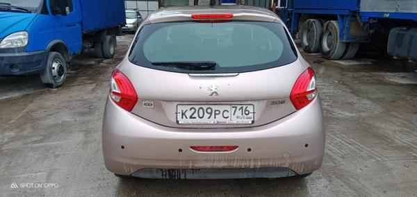 Peugeot 208 2013, фото 5