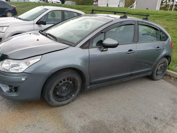 Citroen C4 2010, фото 2