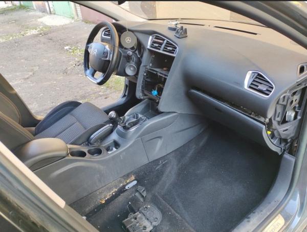 Citroen C4 2014, фото 2