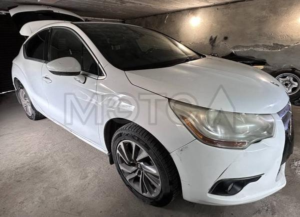 Citroen DS4 2012, фото 4