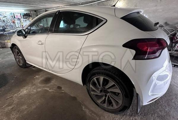 Citroen DS4 2012, фото 6