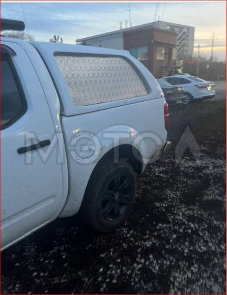 Nissan Navara 2011, фото 3
