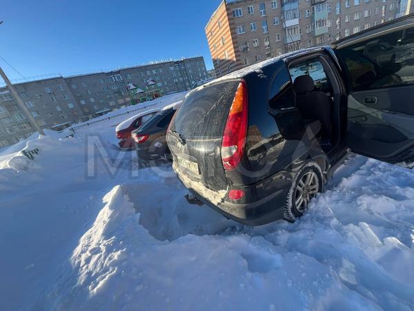 Nissan Almera Tino 2004, фото 4