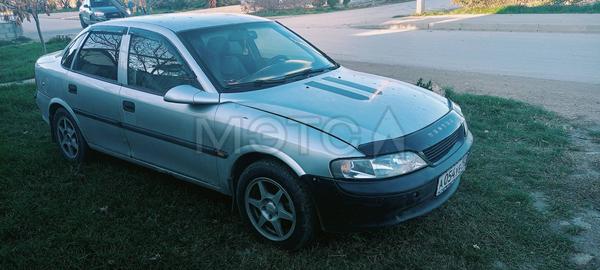 Opel Vectra 1997, фото 2