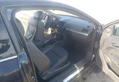 Opel Astra 2007 с торгов по банкротству, фото 1