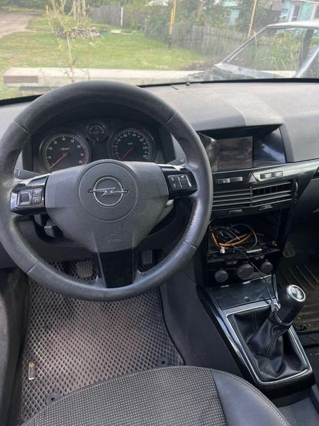 Opel Astra 2007, фото 4