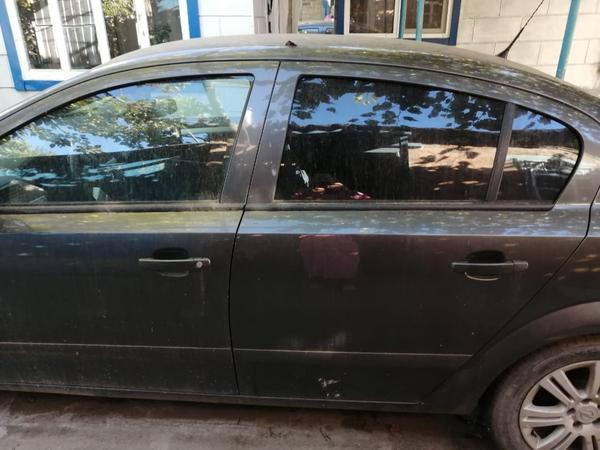 Opel Astra 2009, фото 7