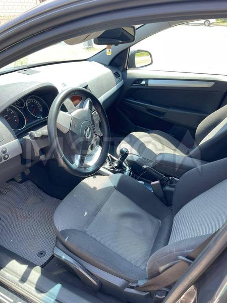 Opel Astra 2010, фото 6