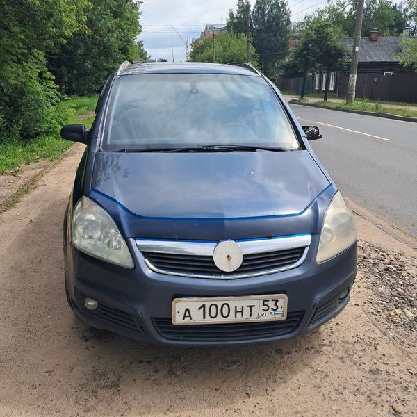 Opel Zafira 2008, фото 2
