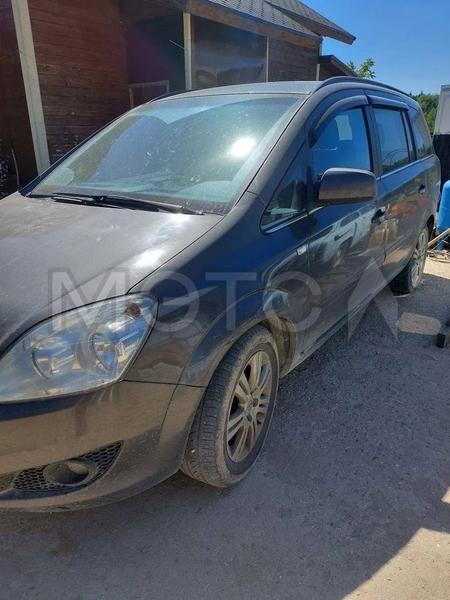 Opel Zafira 2011, фото 2