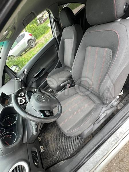 Opel Corsa 2011, фото 15