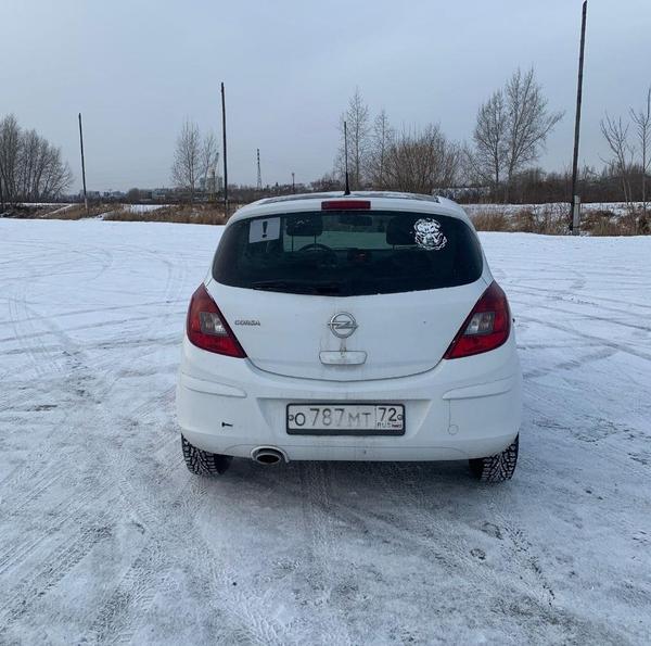 Opel Corsa 2012, фото 2