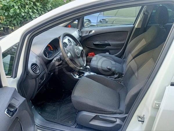 Opel Corsa 2012, фото 5