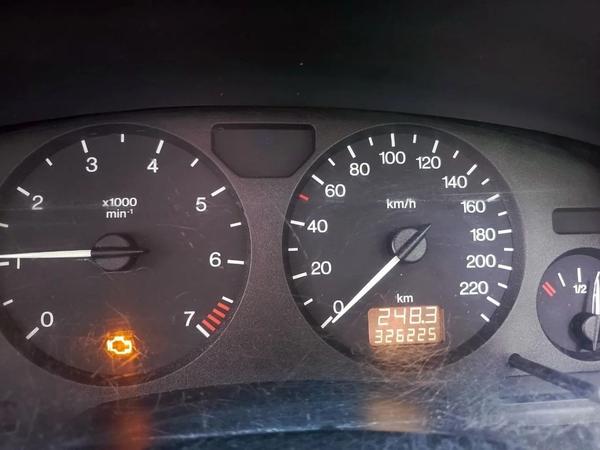 Subaru Traviq 2001, фото 5