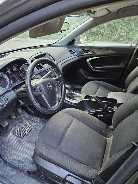 Opel Insignia 2010, фото 2