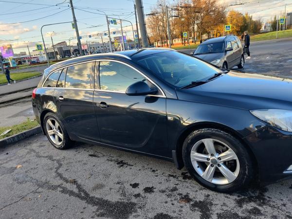 Opel Insignia 2010, фото 2