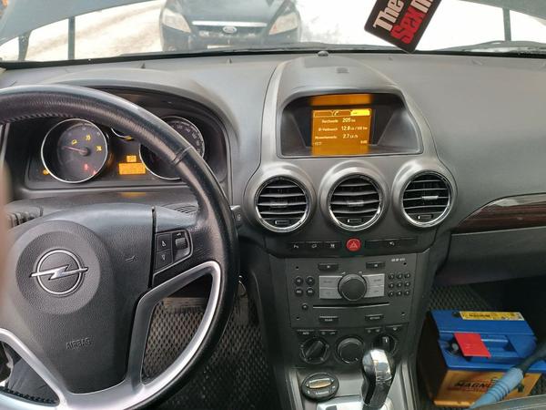 Opel Antara 2008, фото 2