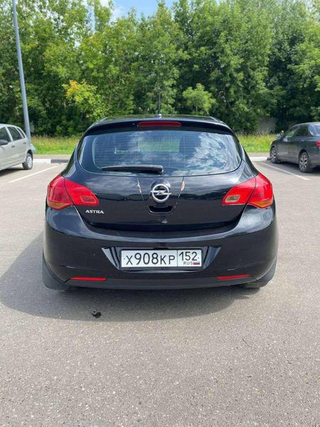 Opel Astra 2010, фото 5