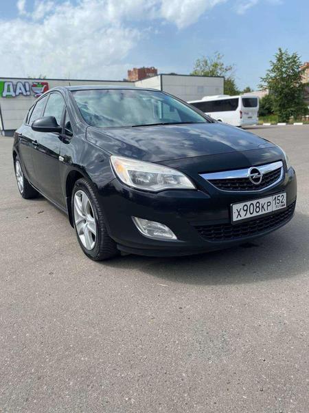Opel Astra 2010, фото 3