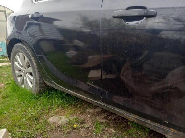Opel Astra 2010, фото 5