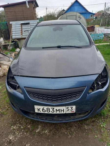 Opel Astra 2010, фото 4
