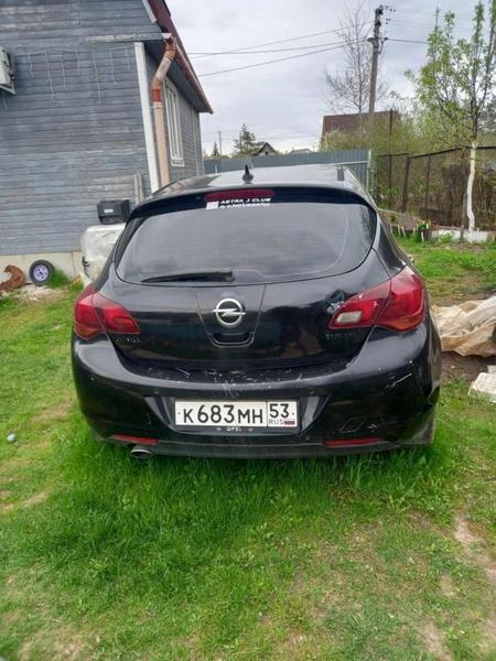 Opel Astra 2010, фото 3