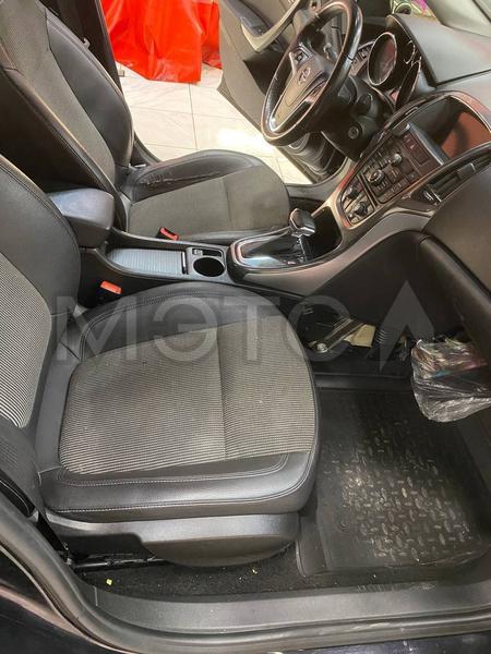 Opel Astra 2010, фото 6