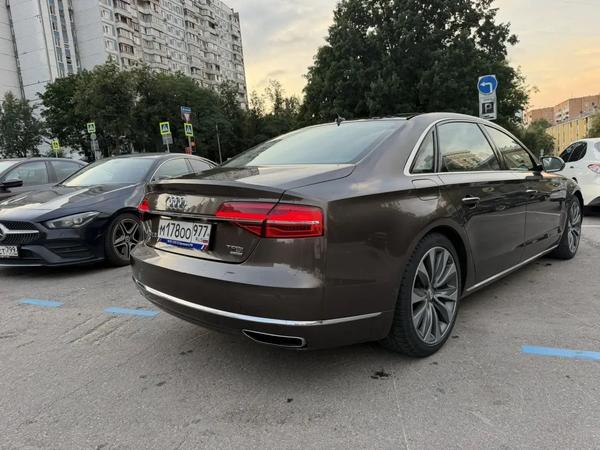Audi A8 2014, фото 2