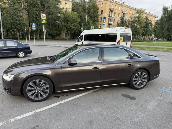 Audi A8 2014, фото 4