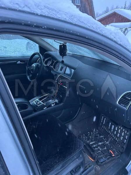 Audi Q7 2008, фото 5
