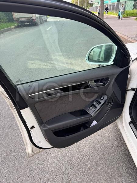 Audi A4 2009, фото 8