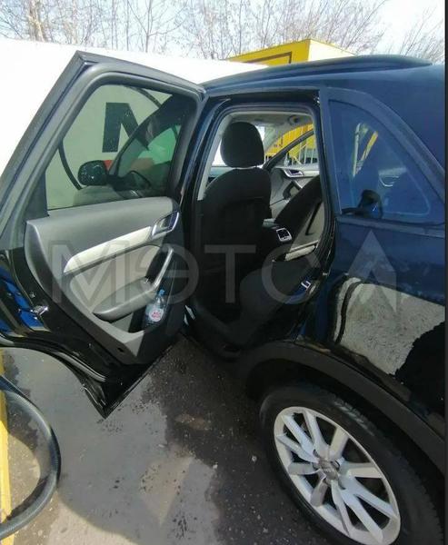 Audi Q3 2012, фото 4
