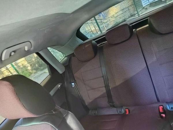 Audi Q3 2012, фото 11