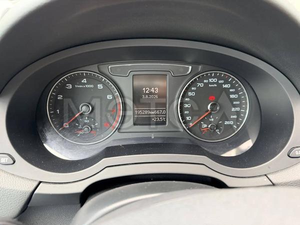 Audi Q3 2015, фото 12