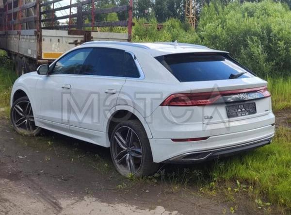 Audi Q8 2019, фото 2