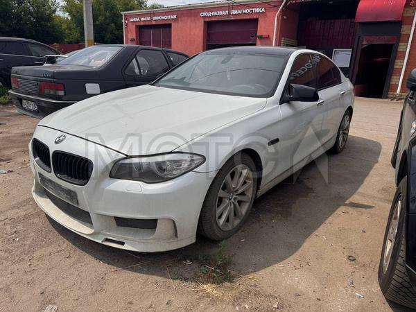 BMW 528 2010, фото 3