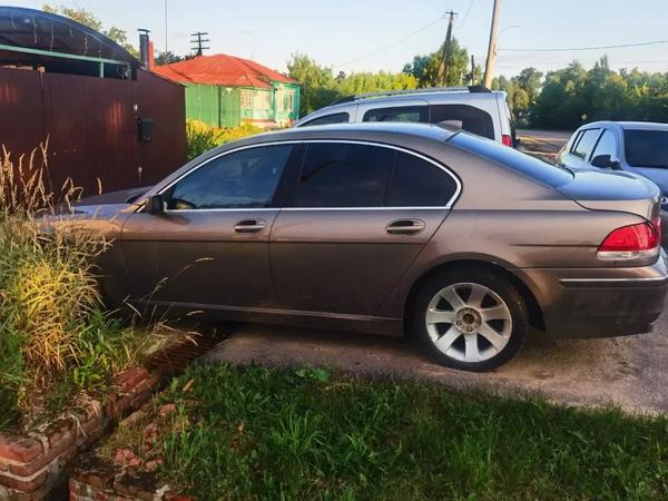 BMW 740I 2006, фото 9
