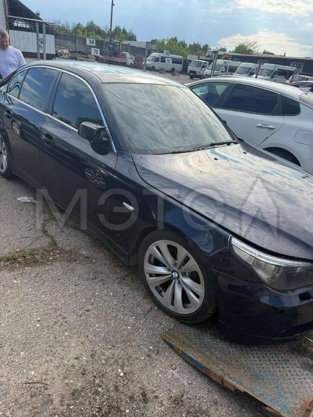BMW 530I 2005, фото 2