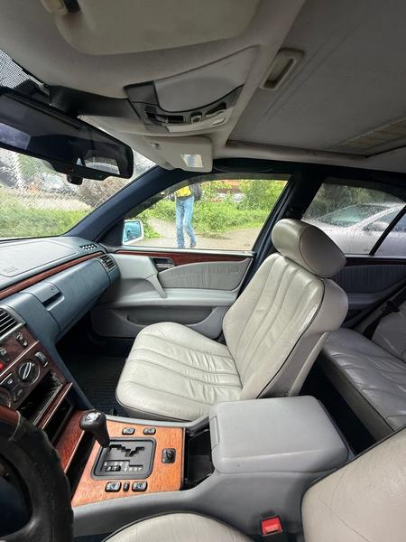 Mercedes-Benz E-Класс 1996, фото 2