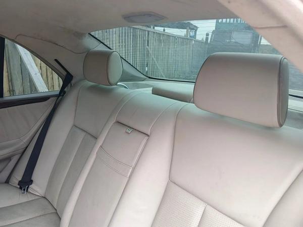 Mercedes-Benz E-Класс 2001, фото 4