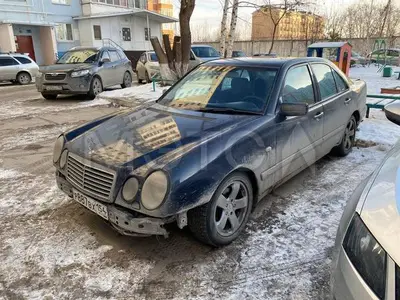 Mercedes-Benz E240 1999 с торгов по банкротству, фото 1