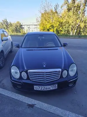 Mercedes-Benz E230