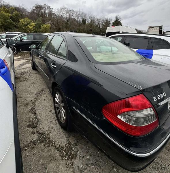 Mercedes-Benz E280 2007, фото 11