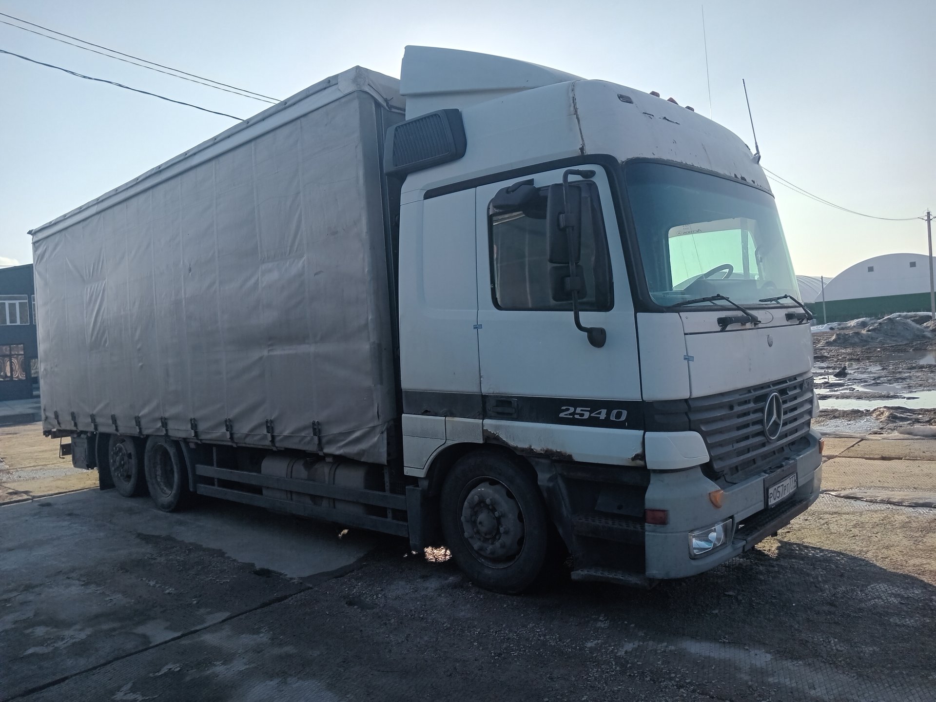Mercedes-Benz Не указана