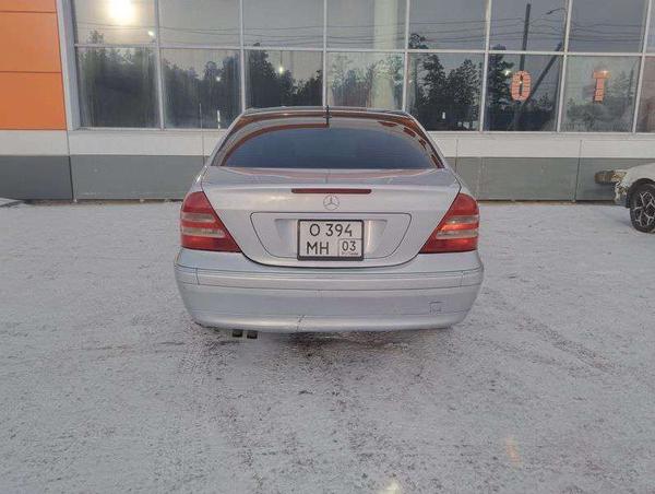Mercedes-Benz C240 2003, фото 3