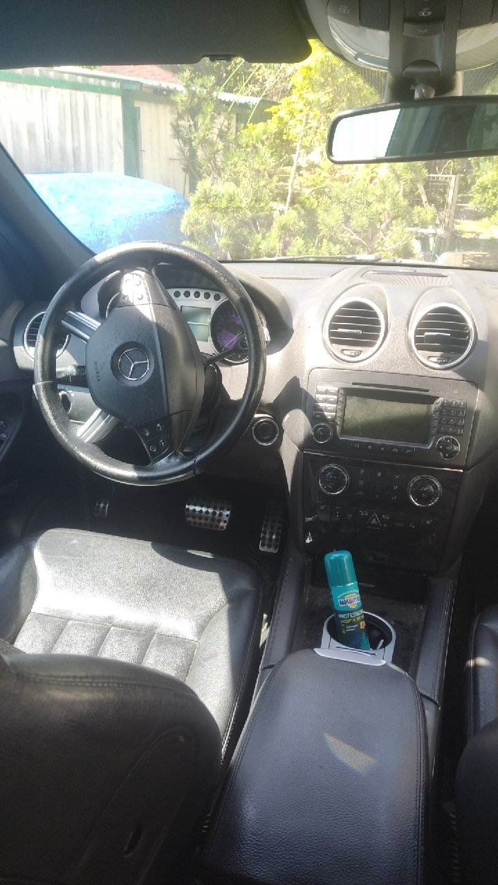 Mercedes-Benz ML320