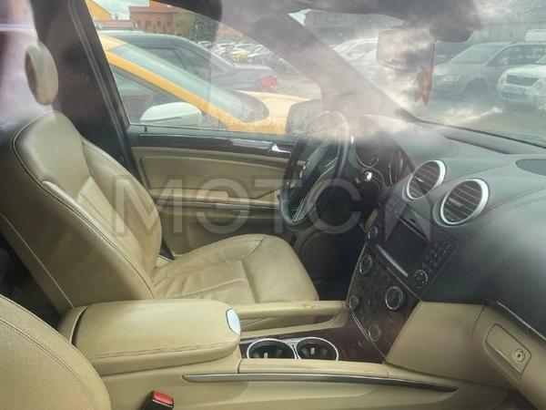 Mercedes-Benz GL350 2011, фото 13